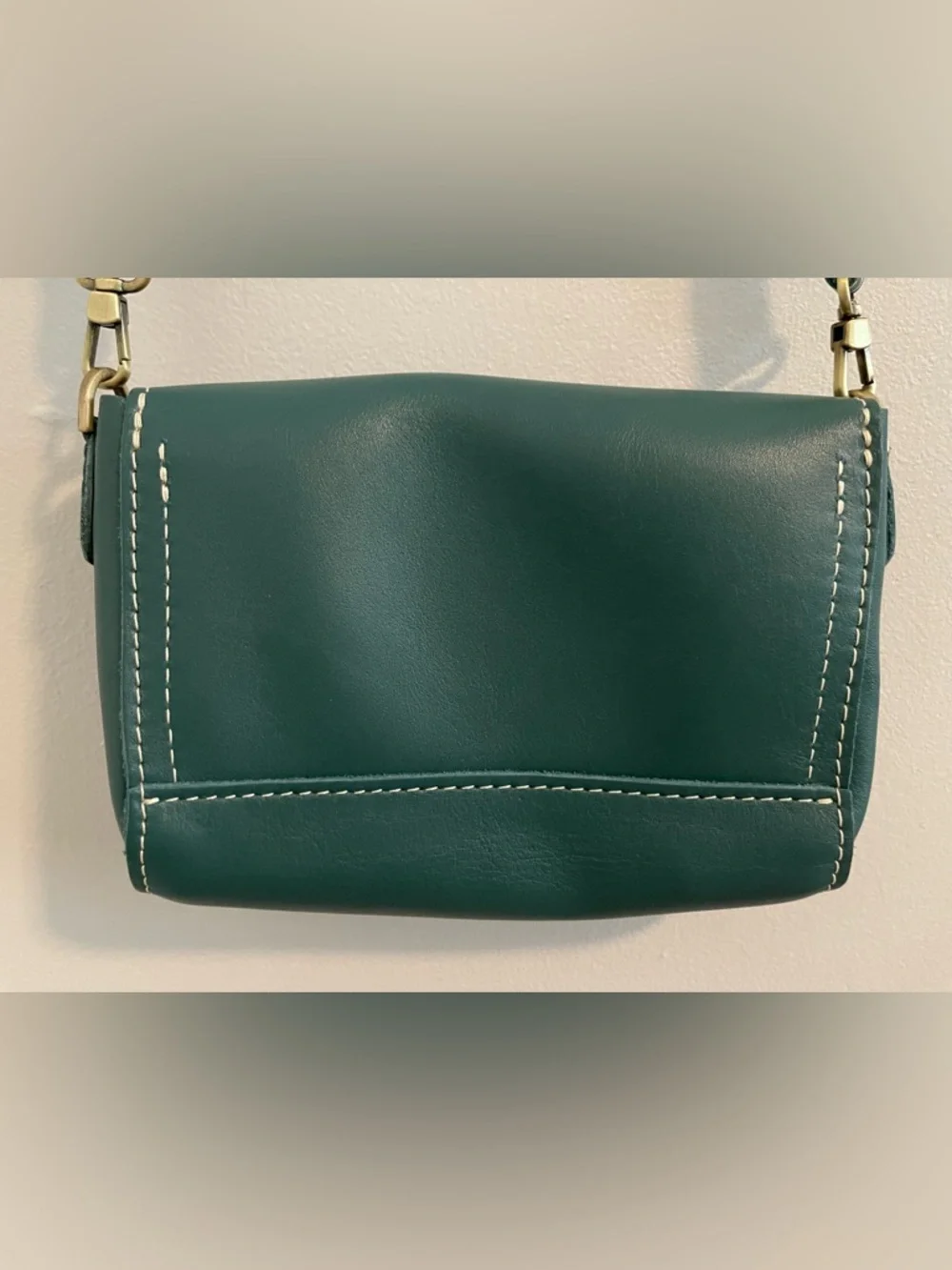 Portland Leather Peacock Metro Mini Crossbody Purse - Picture 2 of 7